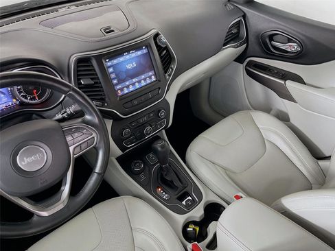 Used 2021 Jeep Cherokee Latitude Lux w/ Comfort/Convenience Group image 26