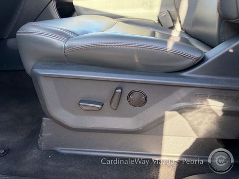 Used 2025 Ford Expedition Max Active AWD/4WD image 12