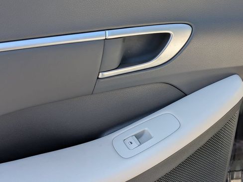 Used 2025 Hyundai Sonata SEL FWD image 25