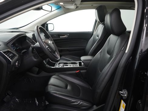 Used 2022 Ford Edge Titanium w/ Equipment Group 301A image 15