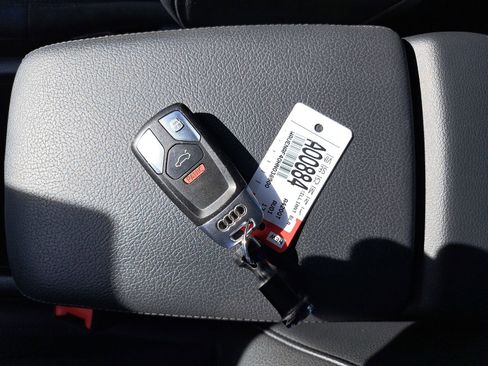 Used 2017 Audi A4 2.0T Premium Plus w/ Premium Plus Package image 10