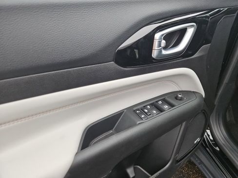 New 2026 Jeep Compass Limited image 26