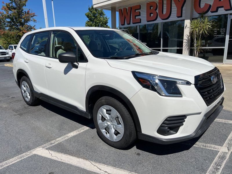 Used 2023 Subaru Forester AWD/4WD image 1