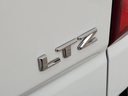 Used 2023 Chevrolet Silverado 1500 LTZ AWD/4WD image 10