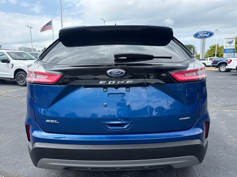Used 2024 Ford Edge SEL w/ Convenience Package AWD/4WD image 8