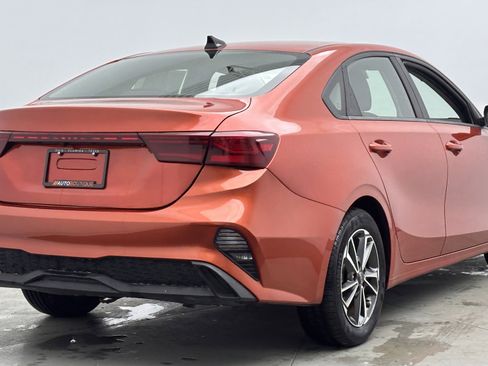 Used 2022 Kia Forte LXS image 7