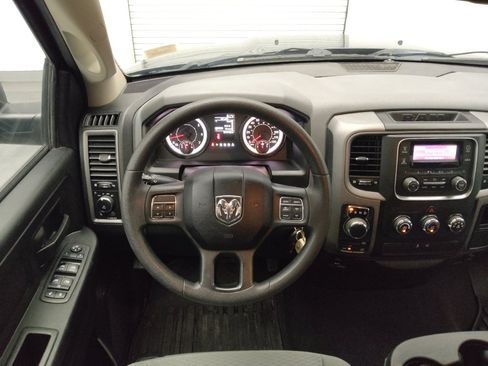 Used 2018 RAM 1500 Express AWD/4WD image 22