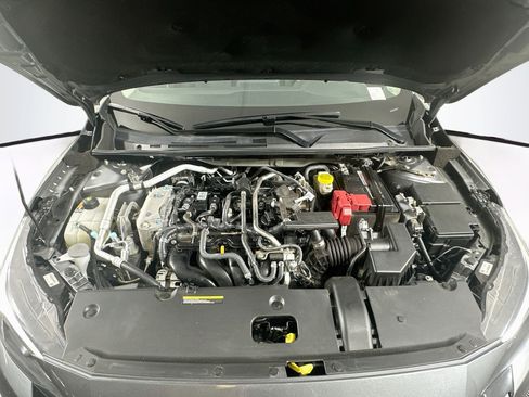 Used 2025 Nissan Sentra SV FWD image 31
