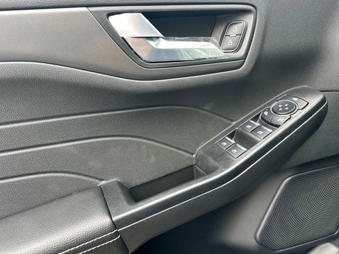 New 2026 Ford Escape SE image 33