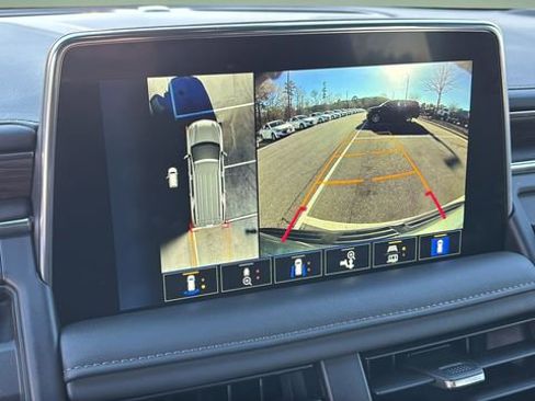 Used 2023 Chevrolet Tahoe LT w/ Luxury Package image 27