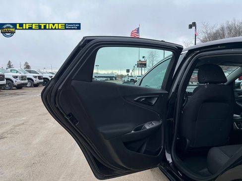 Used 2024 Chevrolet Malibu LT image 28