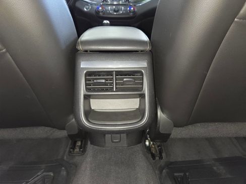 Used 2014 Chevrolet Impala LTZ FWD image 22