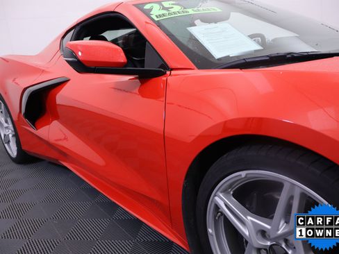 Used 2025 Chevrolet Corvette Stingray Premium Cpe w/ 3LT RWD image 4