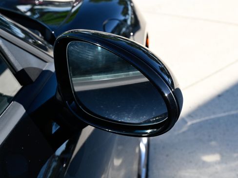 Used 2017 Porsche 718 Boxster RWD image 13
