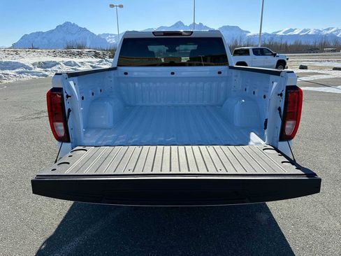 New 2026 GMC Sierra 1500 Elevation image 13