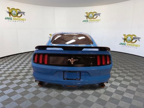 Used 2017 Ford Mustang Coupe image 9