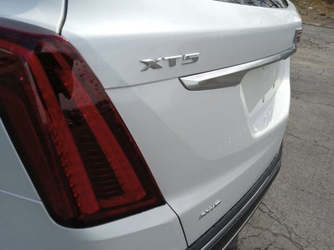 New 2026 Cadillac XT5 Premium Luxury image 8