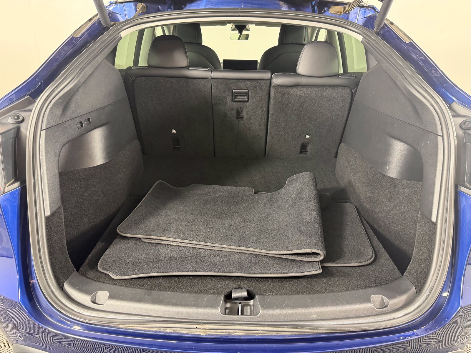 Used 2022 Tesla Model Y Performance AWD/4WD image 13