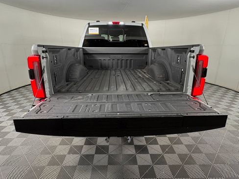 Certified 2025 Ford F350 Platinum w/ Tremor Off-Road Package AWD/4WD image 30