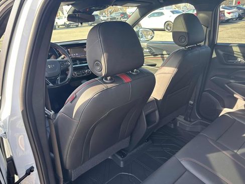 New 2026 Chevrolet Trax RS w/ Sunroof Package image 24