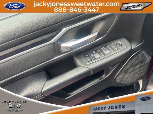 Used 2020 RAM 1500 Big Horn AWD/4WD image 17