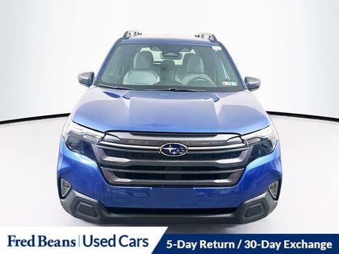 Used 2026 Subaru Forester Premium AWD/4WD image 2