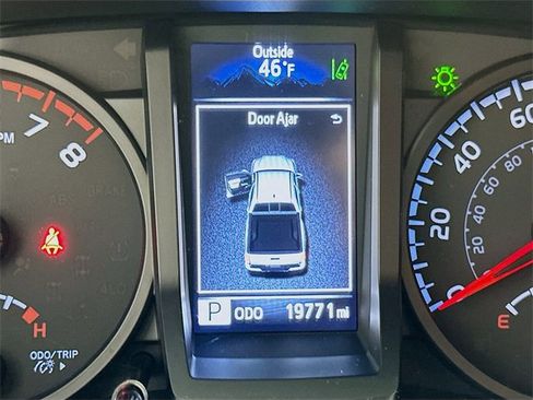 Certified 2023 Toyota Tacoma SR image 27