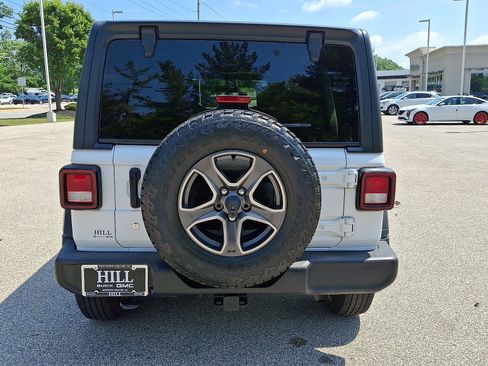Used 2018 Jeep Wrangler Unlimited Sport S AWD/4WD image 22