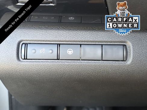 Used 2024 Nissan Pathfinder SV FWD image 27