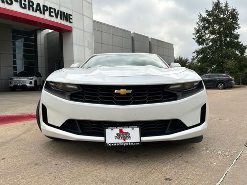 Used 2022 Chevrolet Camaro LT RWD image 3