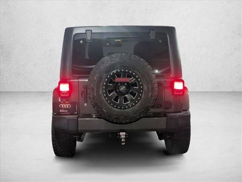 Used 2017 Jeep Wrangler Unlimited Sahara w/ Max Tow Package image 7