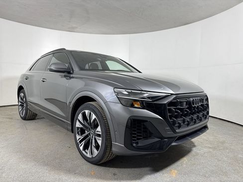 Used 2024 Audi Q8 Premium Plus w/ Premium Plus Package image 31