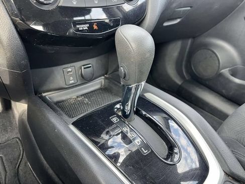 Used 2014 Nissan Rogue S FWD image 18
