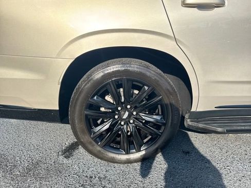 Used 2023 Cadillac Escalade Sport w/ Touring Package image 33