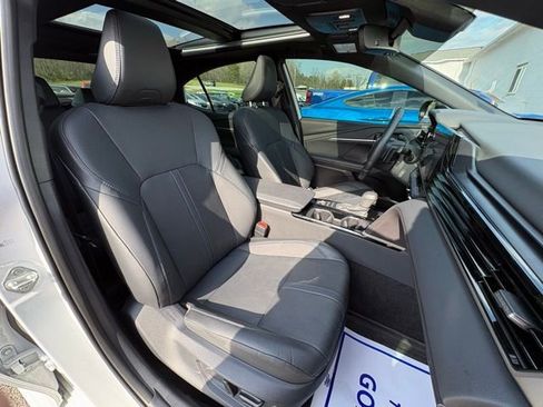 Used 2025 Toyota Camry XSE image 31