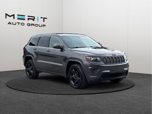 Used 2015 Jeep Grand Cherokee Altitude RWD image 1