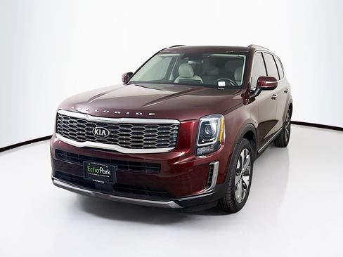 Used 2021 Kia Telluride S AWD/4WD image 3