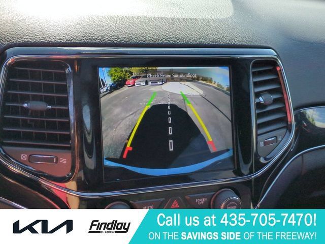 Used 2020 Jeep Grand Cherokee Trailhawk AWD/4WD image 25