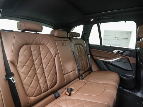 Used 2026 BMW X5 xDrive50e w/ Executive Package image 29