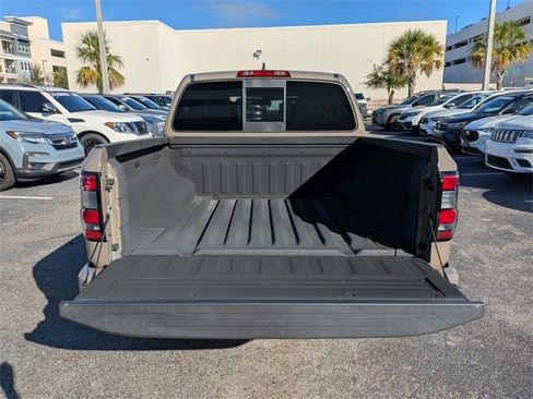 Used 2022 Nissan Frontier Pro-X w/ Technology Package image 11