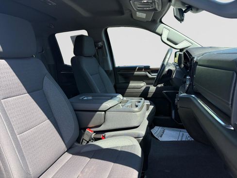 Used 2023 Chevrolet Silverado 1500 LT AWD/4WD image 15