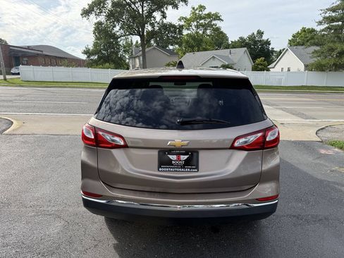 Used 2018 Chevrolet Equinox LT w/ LPO, Protection Package FWD image 5