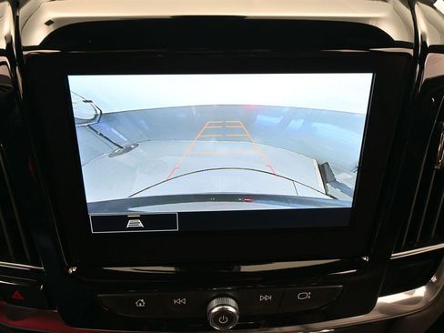 Used 2023 Chevrolet Traverse LT w/ Midnight/Sport Edition image 20