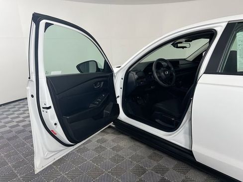 Used 2023 Honda Accord LX image 19