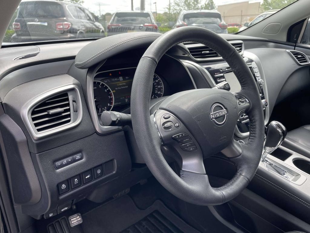 Used 2024 Nissan Murano SL FWD image 18