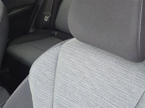 Used 2021 Nissan Rogue S image 15