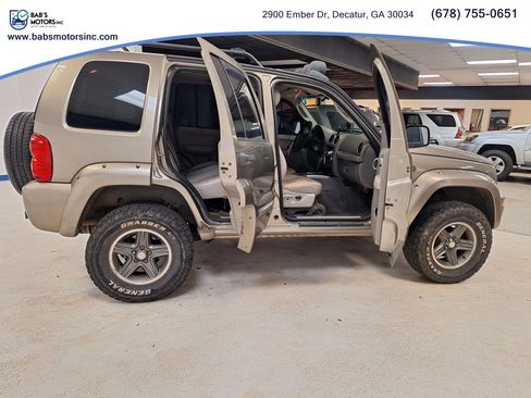 Used 2004 Jeep Liberty Renegade w/ Trailer Tow Group AWD/4WD image 20