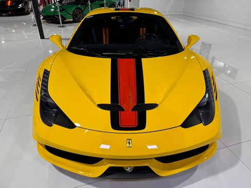 Used 2015 Ferrari 458 Speciale A image 18