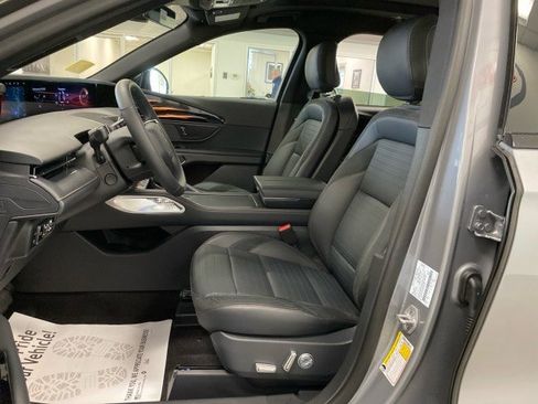 New 2025 Lincoln Nautilus Reserve w/ Jet Appearance Package image 15