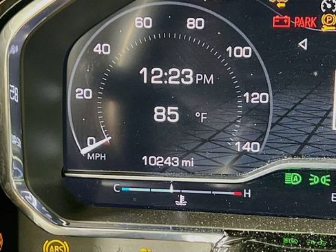 Used 2024 GMC Sierra 1500 Elevation AWD/4WD image 9
